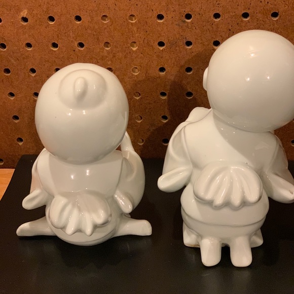 Two Vintage Japanese Porcelain Child Figurines - Picture 4 of 8